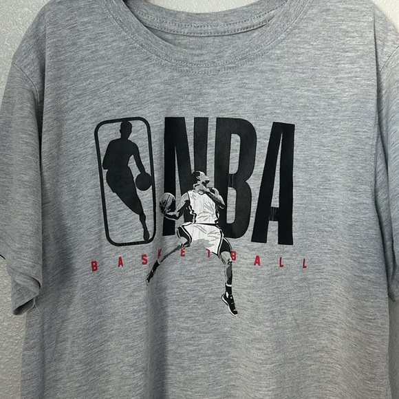 NBA grey t-shirt - Picture 2 of 6